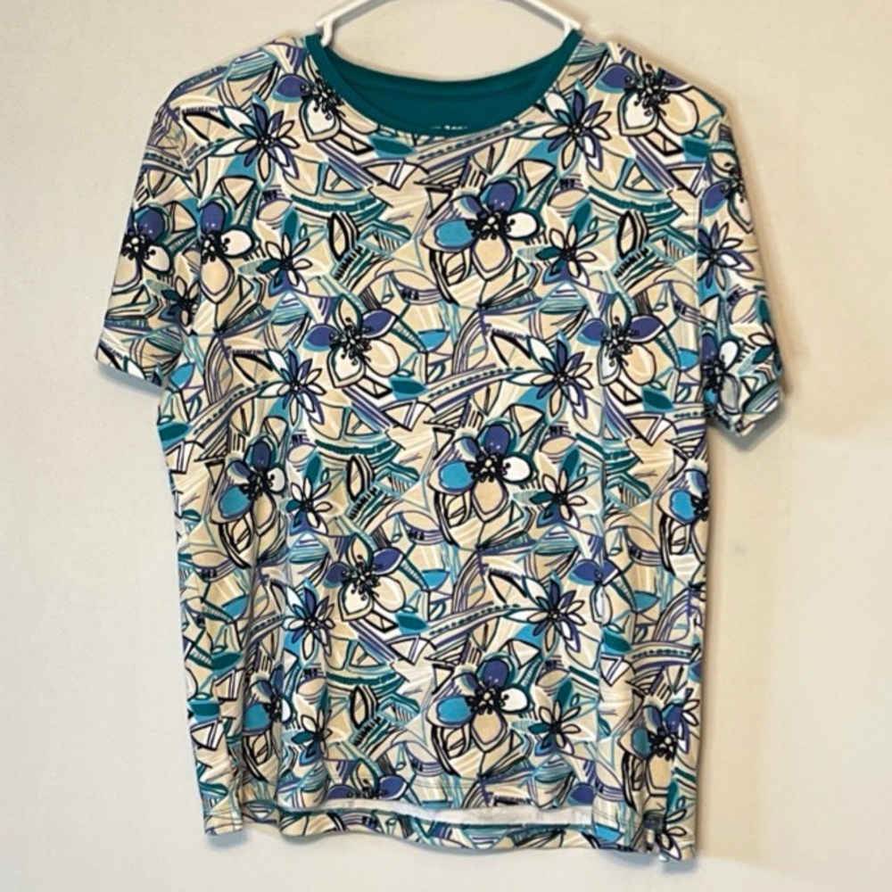 Karen Scott Sport Top Blouse Flowers, Petite Medium, Pre-owned.